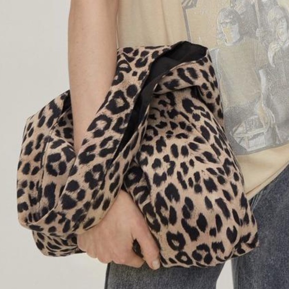 Leopard Print Bag 🐆 perfect for fall 🍁 - Picture 2 of 3